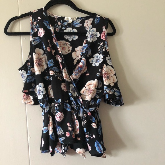 Floral wrap top - Picture 2 of 2